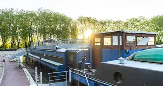 Péniche Didascalie