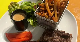 bistroloco_restaurant_assiette_plat_viande_frites@mohelioti