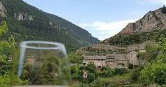 Verre de vin en terrasse