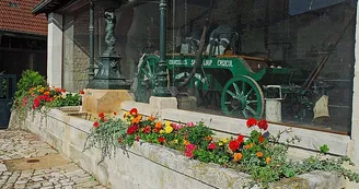 Fontaine de Saint-Loup-sur-Aujon