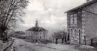 Carte postale de l'Hôtel de Ville de Montigny-le-Roi