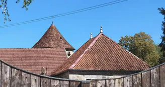 Pigeonnier du château de Charmoilles