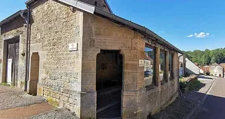 Lavoir du Badin à Noidant-le-Rocheux