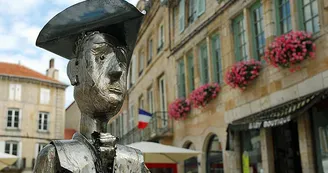 Neveu de Rameau de Diderot à Langres - banc à selfie Neveu de Rameau de Diderot à Langres - banc à selfie