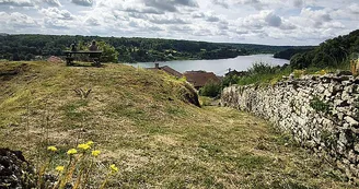 Aire de pique-nique du point de vue de Saint-Ciergues