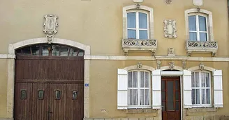 Maison décorèe à Dampierre