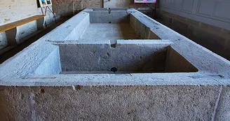 Lavoir et ancienne fontaine de Baissey
