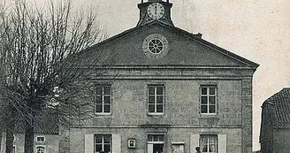 Carte postale de l'Hôtel de Ville de Clefmont
