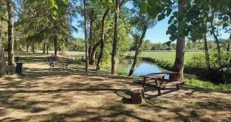 Aire de pique-nique du pont romain de Rolampont
