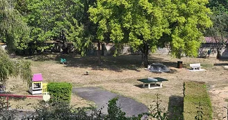 Aire de jeux et de pique-nique de Riaucourt Aire de jeux et de pique-nique de Riaucourt