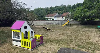 Aire de jeux et de pique-nique de Riaucourt Aire de jeux et de pique-nique de Riaucourt