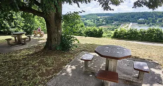 Aire de pique-nique et de jeux de Saint-Ciergues