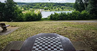 Aire de pique-nique et de jeux de Saint-Ciergues