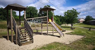 Aire de pique-nique et de jeux de Saint-Ciergues