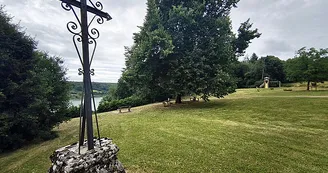 Aire de pique-nique et de jeux de Saint-Ciergues