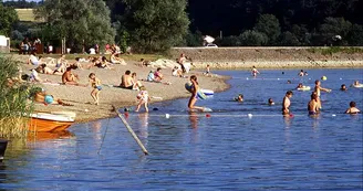 Plage du lac de Charmes