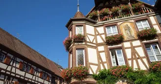 Maison Loewert avec colombage et oriel d'angle