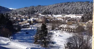 Vue enneigée Village