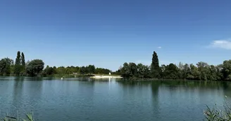 Plage de l'etang de Salcy