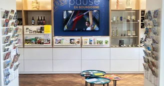 A l'intérieur du bureau d'accueil de Sens