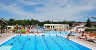 Piscine Saint-Junien, bassin extérieur Piscine Saint-Junien, bassin extérieur